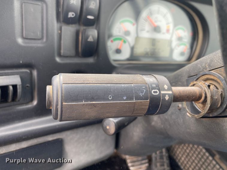 image for item DN8188 2011 Caterpillar 725  haul truck