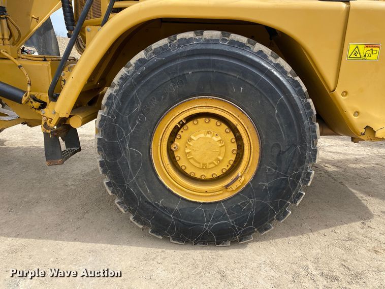 image for item DN8188 2011 Caterpillar 725  haul truck