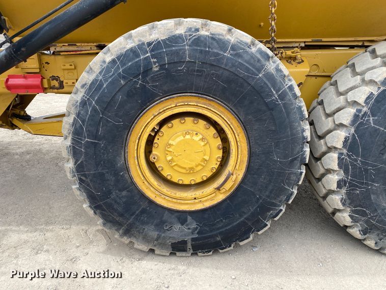 image for item DN8188 2011 Caterpillar 725  haul truck