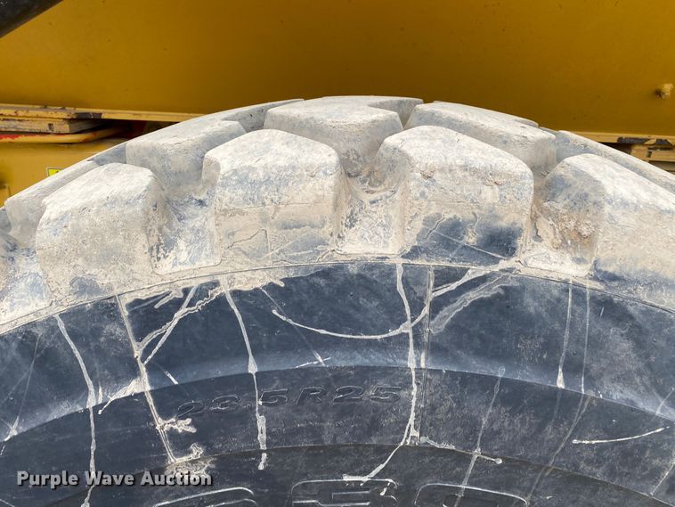 image for item DN8188 2011 Caterpillar 725  haul truck