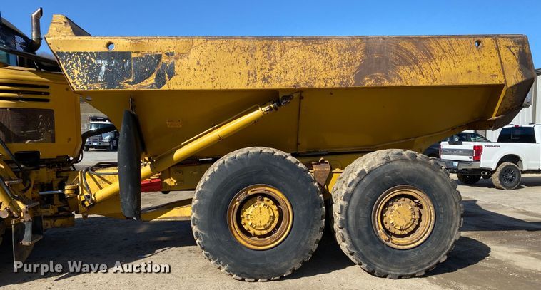 image for item DN8189 2010 Caterpillar 730  haul truck