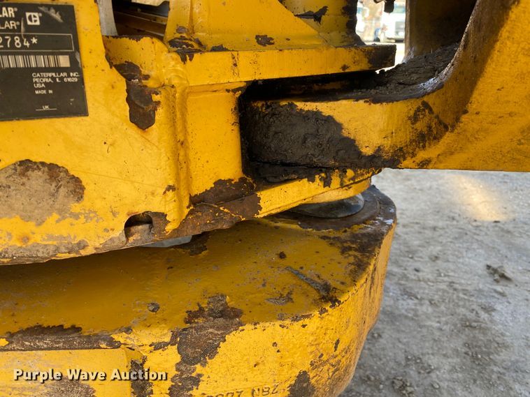 image for item DN8189 2010 Caterpillar 730  haul truck