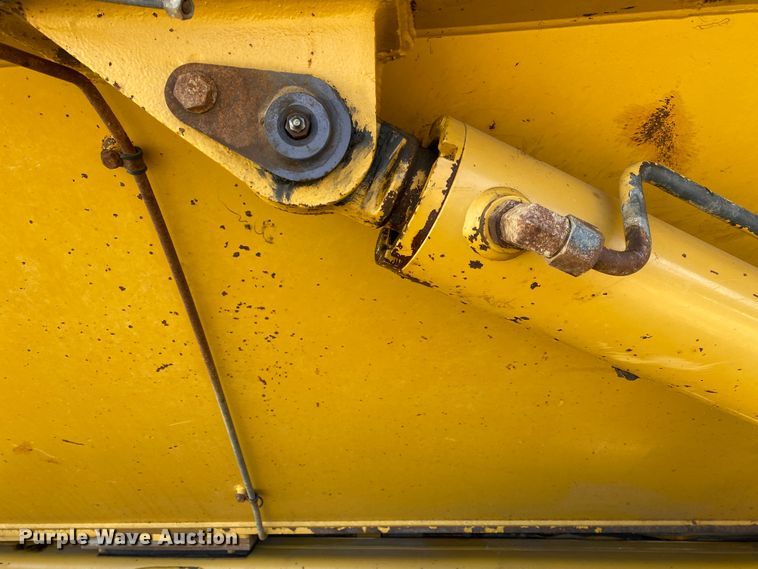 image for item DN8189 2010 Caterpillar 730  haul truck