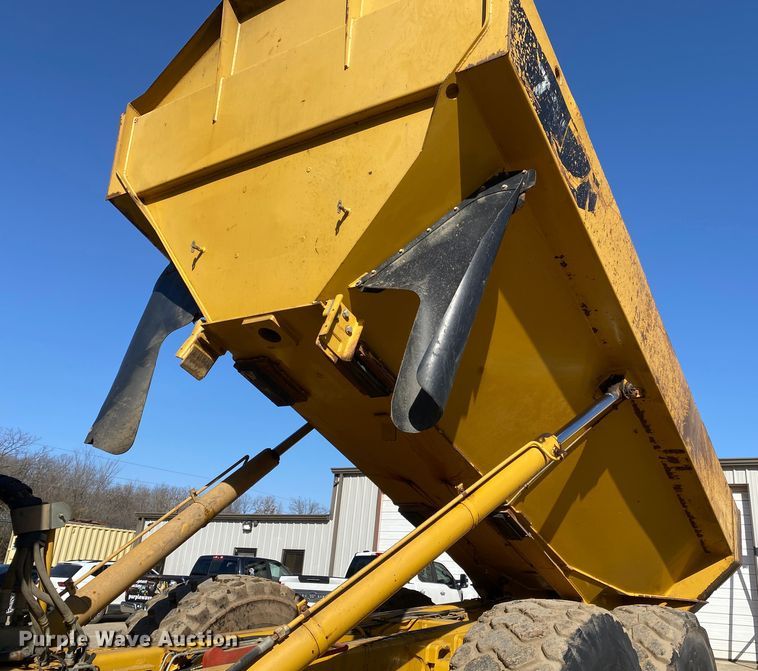 image for item DN8189 2010 Caterpillar 730  haul truck