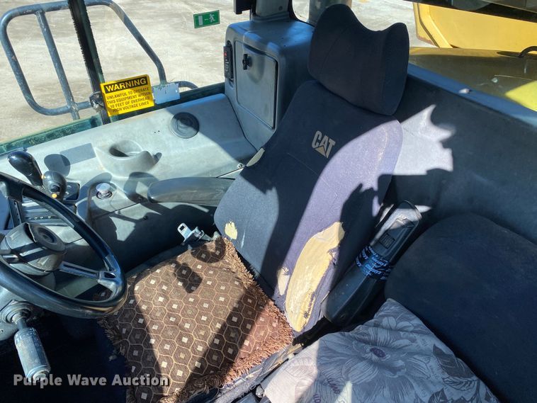 image for item DN8189 2010 Caterpillar 730  haul truck