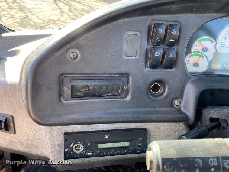 image for item DN8189 2010 Caterpillar 730  haul truck