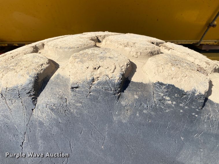 image for item DN8189 2010 Caterpillar 730  haul truck