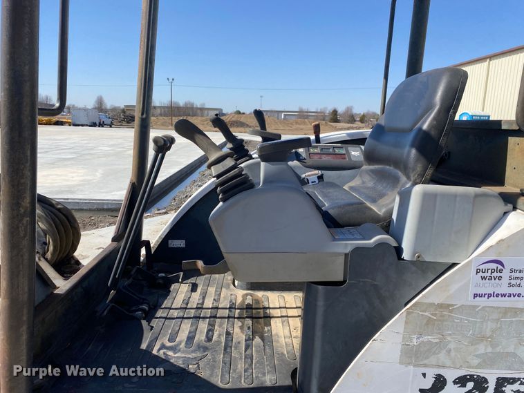 image for item DN8191 2008 Bobcat 325G  mini excavator