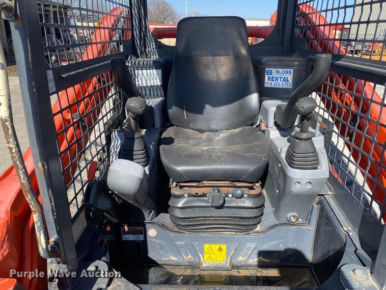 image for item DN8192 Kubota SVL75  tracked skid steer loader