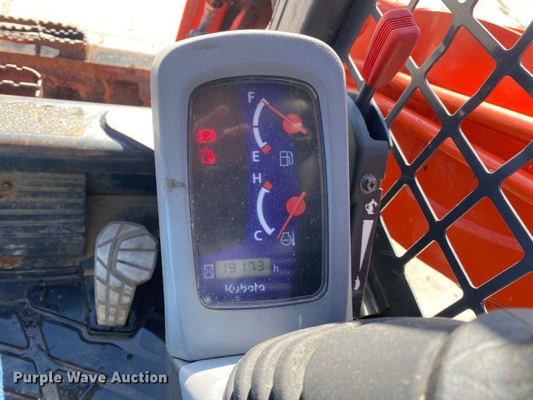 image for item DN8192 Kubota SVL75  tracked skid steer loader