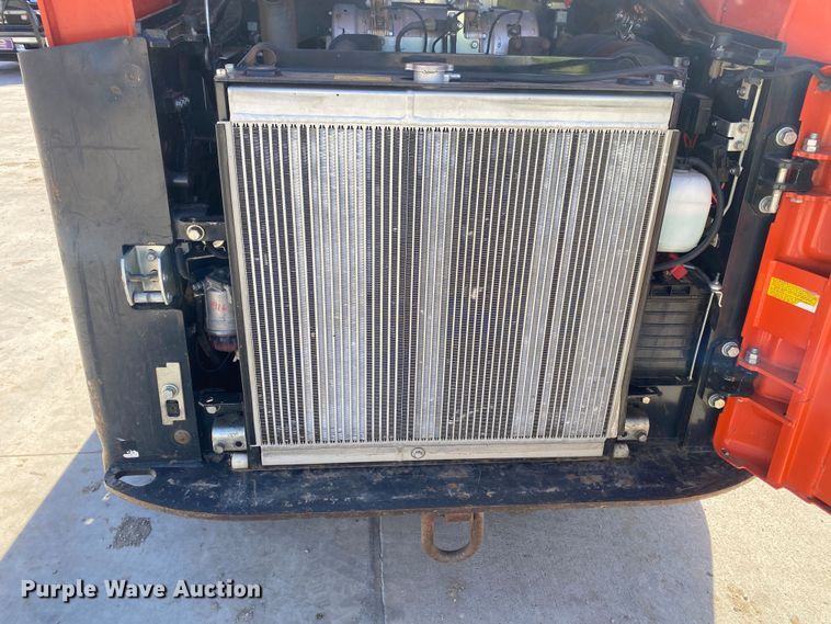 image for item DN8192 Kubota SVL75  tracked skid steer loader