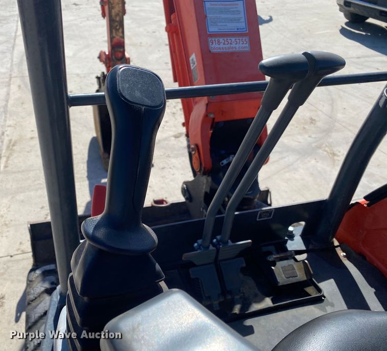 image for item DN8193 2016 Kubota KX71-3S  mini excavator