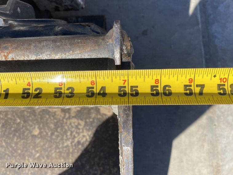 image for item DN8194 2016 Bobcat S450  skid steer loader