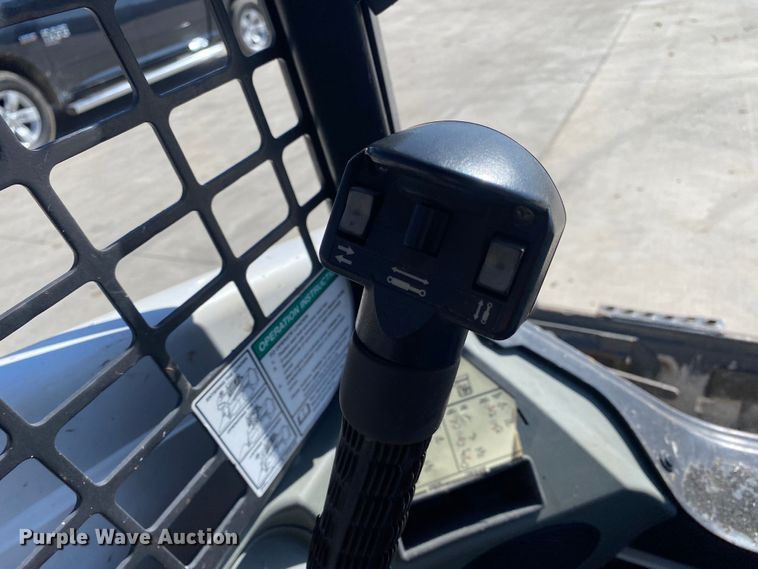 image for item DN8194 2016 Bobcat S450  skid steer loader