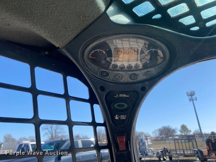 image for item DN8194 2016 Bobcat S450  skid steer loader