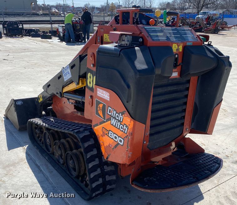 image for item DN8195 2017 Ditch Witch SK800  compact utility loader