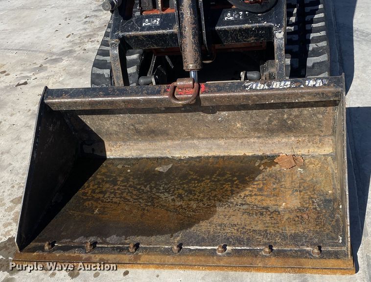 image for item DN8195 2017 Ditch Witch SK800  compact utility loader
