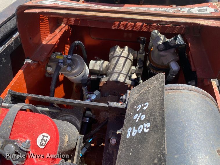 image for item DN8195 2017 Ditch Witch SK800  compact utility loader