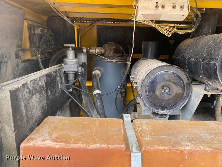 image for item DN8211 2000 Atlas Copco XAS175JD  air compressor