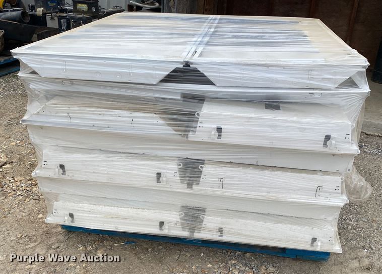 image for item DN8213 (18) fluorescent lights