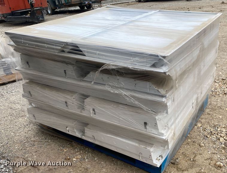 image for item DN8213 (18) fluorescent lights