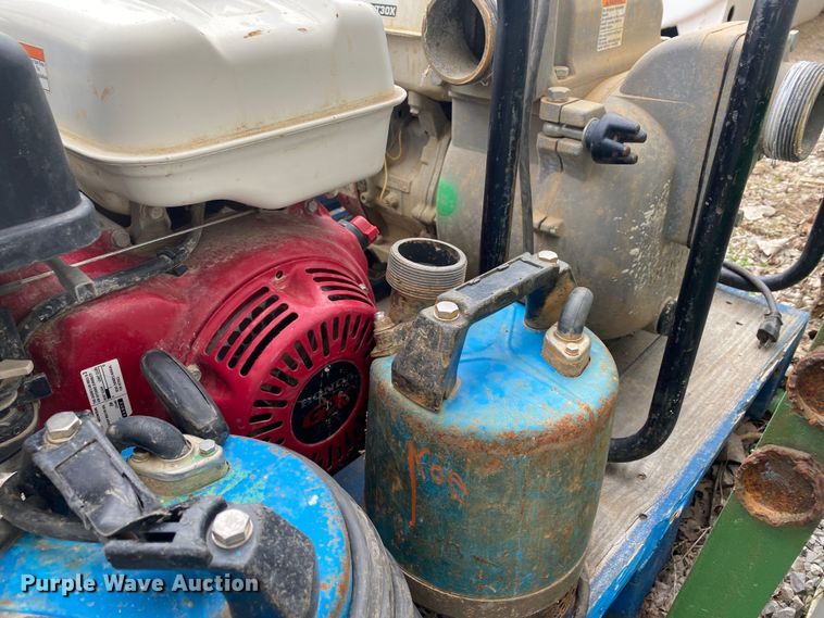 image for item DN8216 (3) pumps