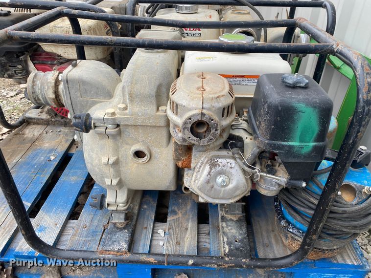image for item DN8216 (3) pumps