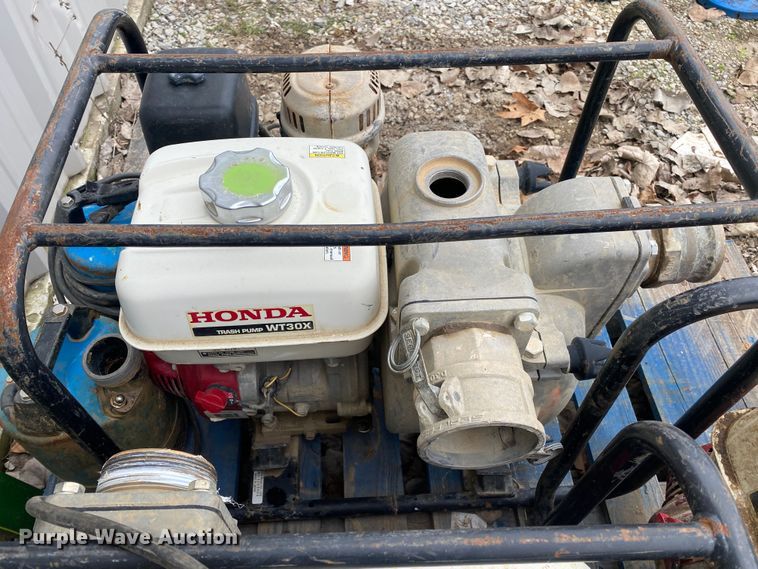 image for item DN8216 (3) pumps