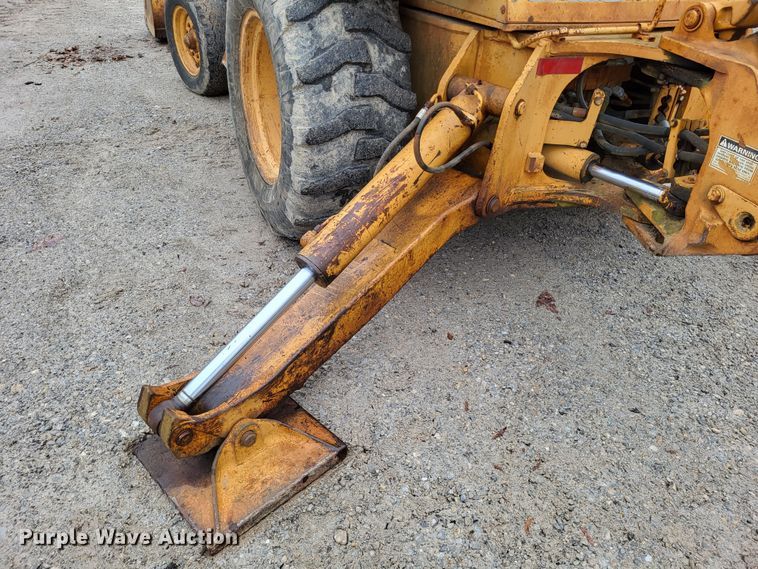 image for item DO3572 1987 Case 580K  backhoe