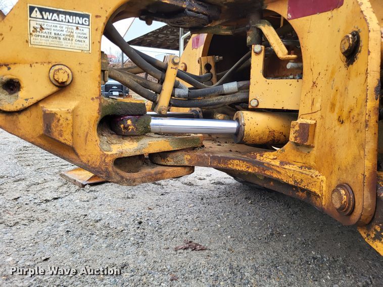 image for item DO3572 1987 Case 580K  backhoe