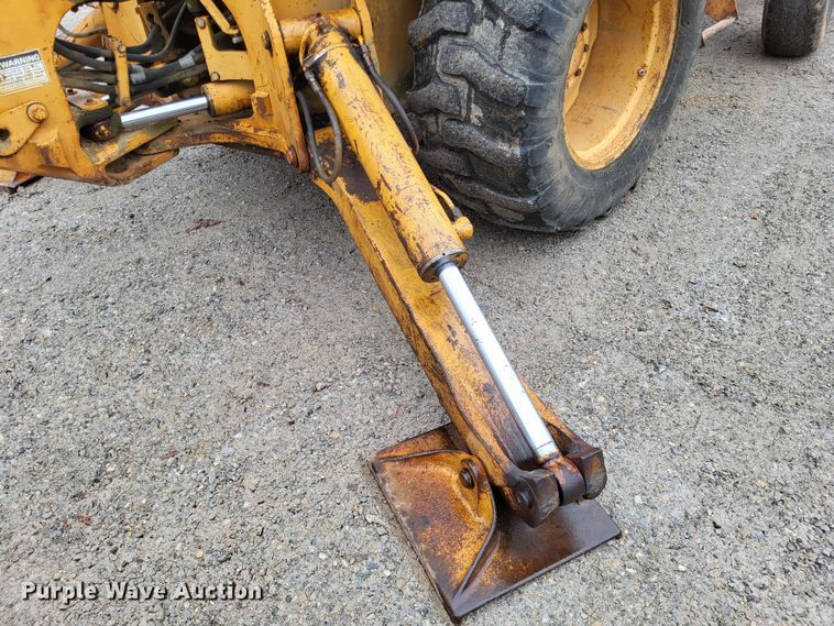 image for item DO3572 1987 Case 580K  backhoe