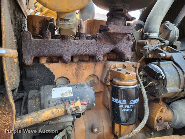 image for item DO3572 1987 Case 580K  backhoe