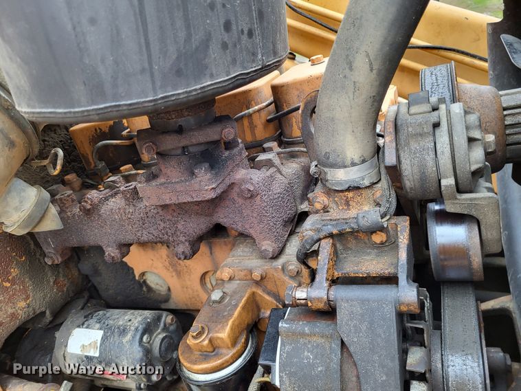 image for item DO3572 1987 Case 580K  backhoe