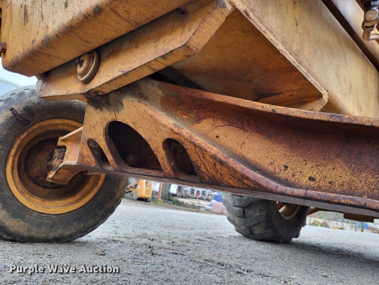 image for item DO3572 1987 Case 580K  backhoe