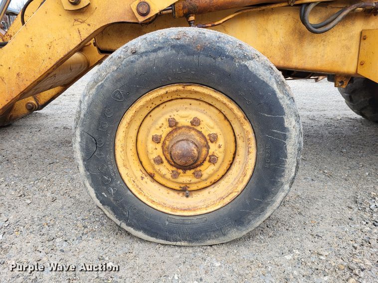 image for item DO3572 1987 Case 580K  backhoe