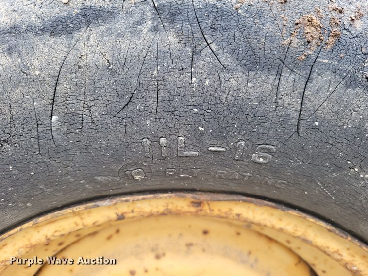 image for item DO3572 1987 Case 580K  backhoe