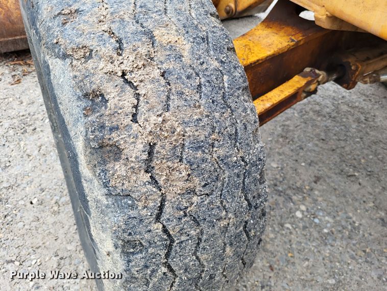 image for item DO3572 1987 Case 580K  backhoe