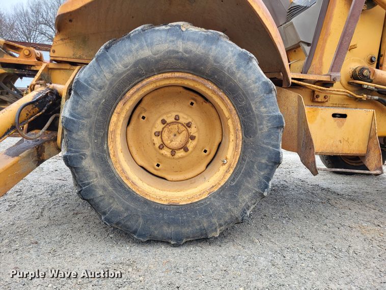 image for item DO3572 1987 Case 580K  backhoe