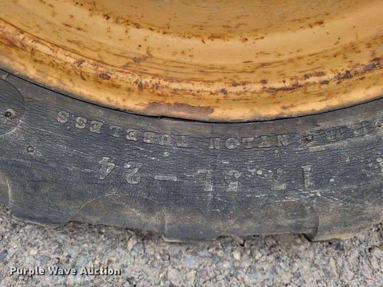 image for item DO3572 1987 Case 580K  backhoe