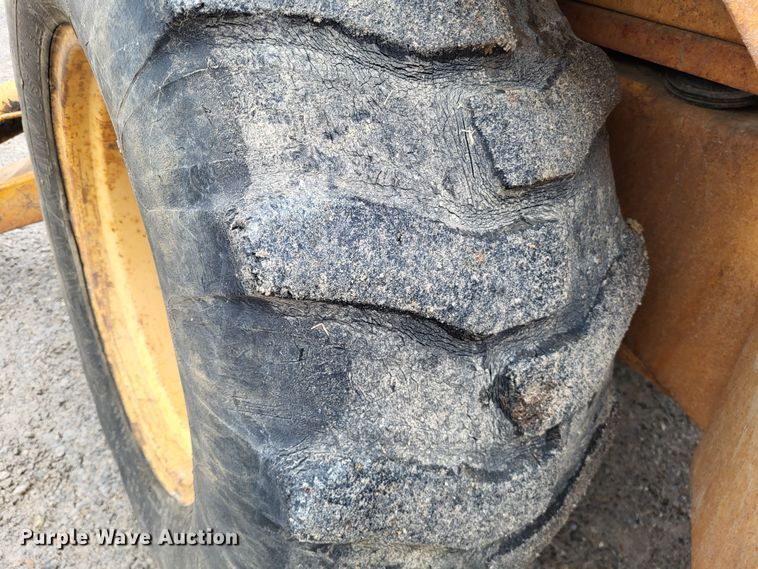 image for item DO3572 1987 Case 580K  backhoe