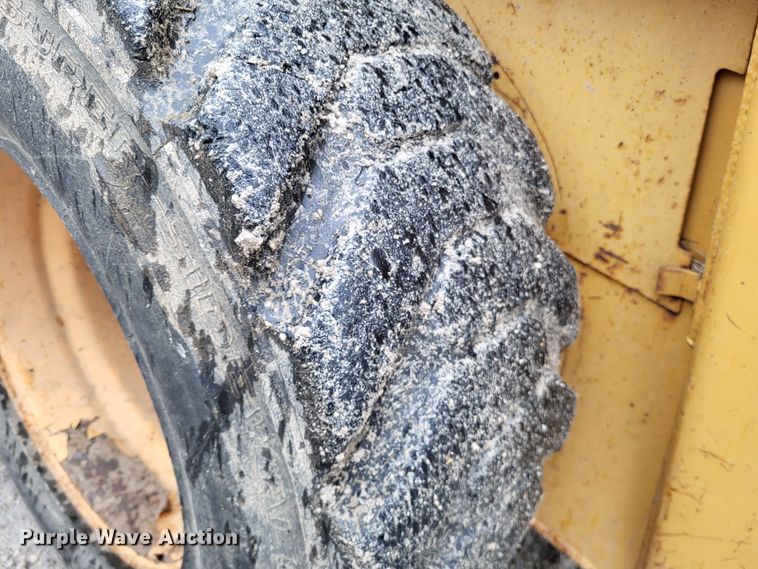 image for item DO3574 1995 Case 1845C  skid steer loader