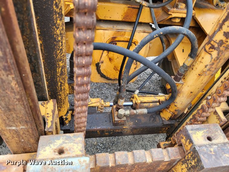 image for item DO3575 1991 Case 586E  forklift