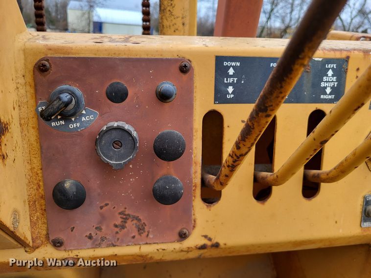 image for item DO3575 1991 Case 586E  forklift