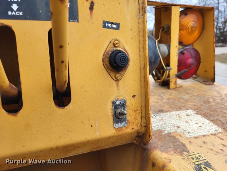 image for item DO3575 1991 Case 586E  forklift