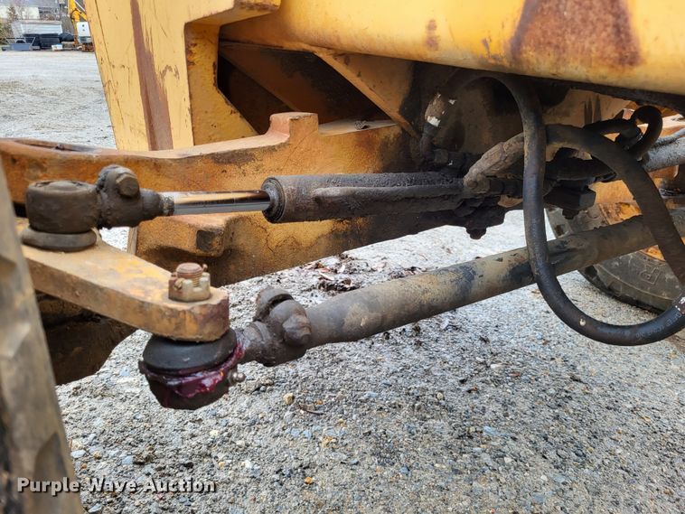 image for item DO3575 1991 Case 586E  forklift