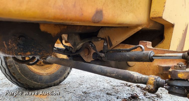 image for item DO3575 1991 Case 586E  forklift