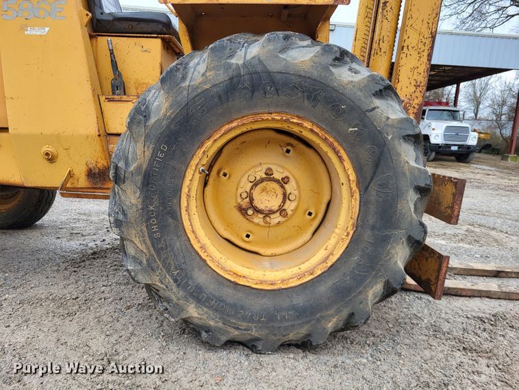 image for item DO3575 1991 Case 586E  forklift