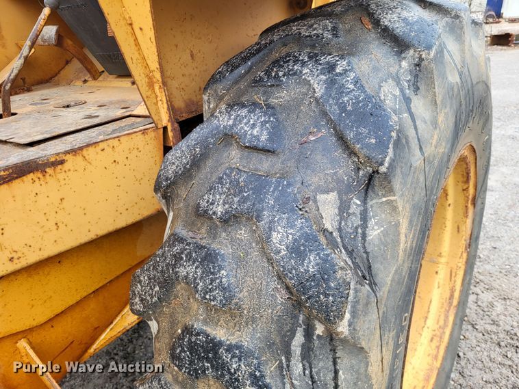 image for item DO3575 1991 Case 586E  forklift