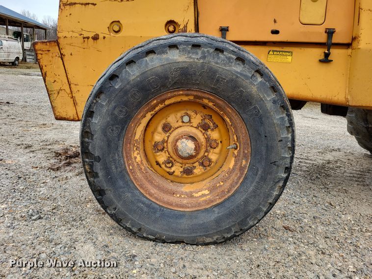 image for item DO3575 1991 Case 586E  forklift