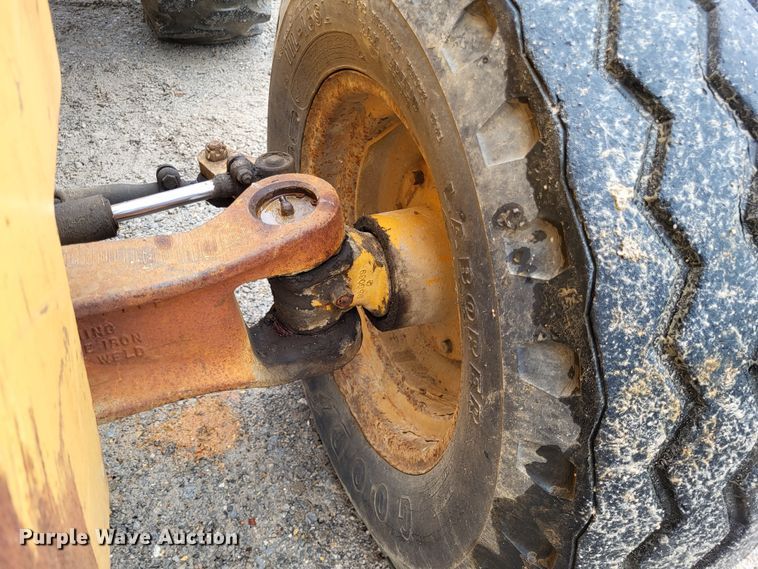 image for item DO3575 1991 Case 586E  forklift